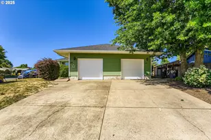 1257 SW Tall Oaks Dr, McMinnville, OR 97128 - Photo 1