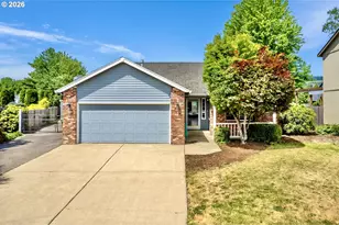 205 E Myrtlewood Ct, Newberg, OR 97132 - Photo 1
