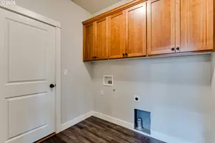 5409 King Arthur Ct, Eugene, OR 97402 - Photo 32