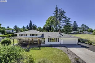 704 NE Linden Ave, Hillsboro, OR 97124 - Photo 1