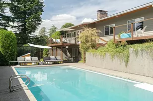 3840 SW Martins Ln, Portland, OR 97239 - Photo 2