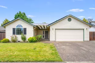 237 NE Wilcox St, Hillsboro, OR 97124 - Photo 1