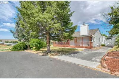 3107 SW Ladow Ave, Pendleton, OR 97801 - Photo 1