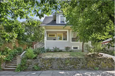 2054 N Emerson St, Portland, OR 97217 - Photo 1