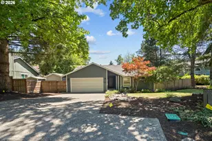 6422 SW Roundtree Ct, Portland, OR 97219 - Photo 1