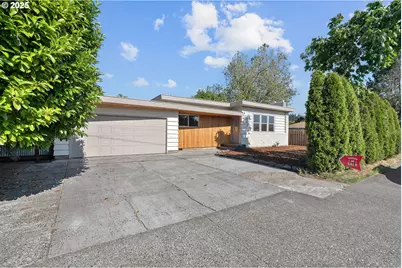 1730 SE 96th Ave, Portland, OR 97216 - Photo 1