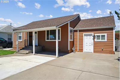 1059 16th Ave SW, Albany, OR 97321 - Photo 1