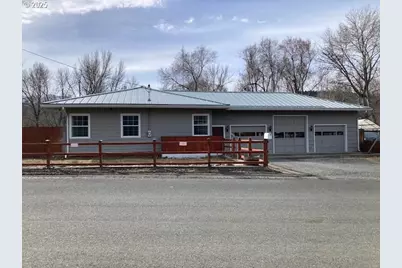 100 NW 7th Ave, John Day, OR 97845 - Photo 1