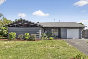 13929 NE Russell St, Portland, OR 97230 - Photo 1