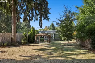 9434 N Trumbull Ave, Portland, OR 97203 - Photo 1