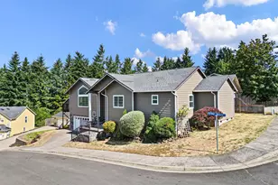 1590 Cottage Heights Loop, Cottage Grove, OR 97424 - Photo 1