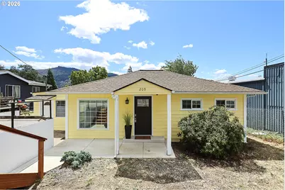 209 E Humboldt St, Bingen, WA 98605 - Photo 1