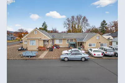 2885 1st St, Baker City, OR 97814 - Photo 1