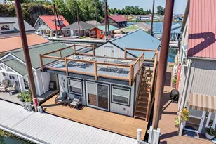 19609 NE Marine Dr, Portland, OR 97230 - Photo 1