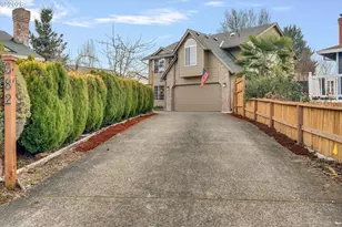 682 SE 70th Ct, Hillsboro, OR 97123 - Photo 1