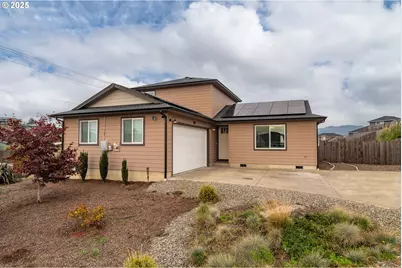 180 Brady Ln, Roseburg, OR 97471 - Photo 1