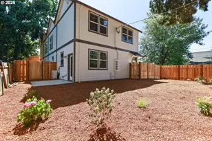 5477 N Fessenden St, Portland, OR 97203 - Photo 1