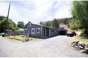 518 SE 2nd Ave, John Day, OR 97845 - Photo 1