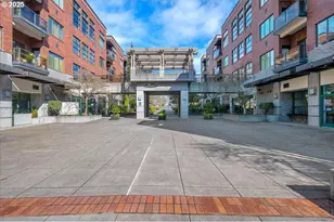 400 W 8th St, Vancouver, WA 98660 - Photo 1