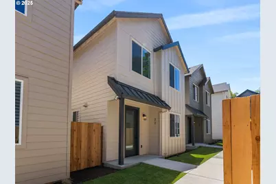 72 NE Stanton St, Portland, OR 97212 - Photo 1