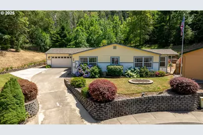 204 Samantha Way, Canyonville, OR 97417 - Photo 1