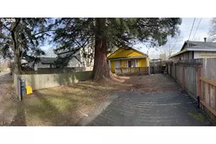 2204 SE 84th Ave, Portland, OR 97216 - Photo 1