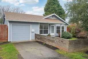 4555 NE 76th Ave, Portland, OR 97218 - Photo 1