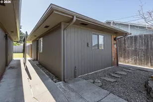 2767 W Langenberg Ave, Roseburg, OR 97471 - Photo 36