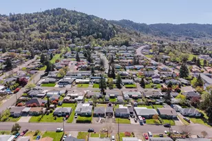 2767 W Langenberg Ave, Roseburg, OR 97471 - Photo 48