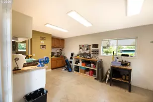 8275 Thurston Rd, Springfield, OR 97478 - Photo 28
