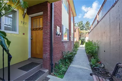 927 NE 68th Ave, Portland, OR 97213 - Photo 1