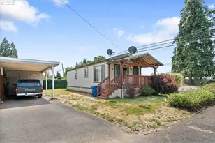 1732 Pine St NE, Silverton, OR 97381 - Photo 1