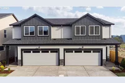 9336 SE Middleton St, Happy Valley, OR 97086 - Photo 1