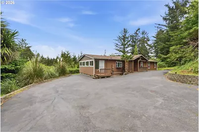 885 Lombard St, North Bend, OR 97459 - Photo 1