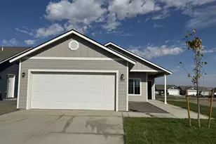 107 Michelle Ave, Umatilla, OR 97882 - Photo 1