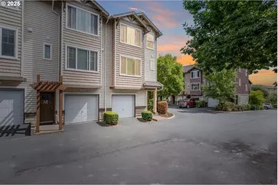 10792 NE Gateway Pl, Hillsboro, OR 97006 - Photo 1