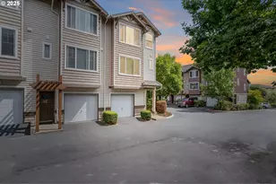 10792 NE Gateway Pl, Hillsboro, OR 97006 - Photo 1