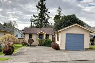 1449 9th St, Astoria, OR 97103 - Photo 1