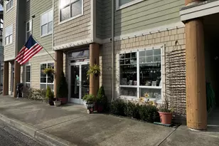 179 Laurel St, Florence, OR 97439 - Photo 1