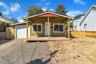 801 NE 13th St, McMinnville, OR 97128 - Photo 1