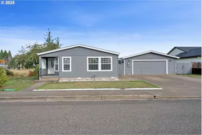 346 E 10th Pl, Junction City, OR 97448 - Photo 1