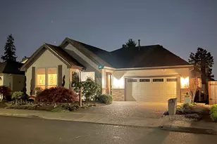 2037 NE 158th Pl, Portland, OR 97230 - Photo 1