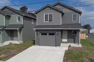 944 H Ave, Seaside, OR 97138 - Photo 1