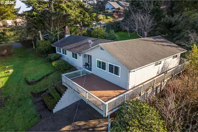 1376 D St, Coos Bay, OR 97420 - Photo 1