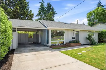 10936 NE Russell St, Portland, OR 97220 - Photo 1