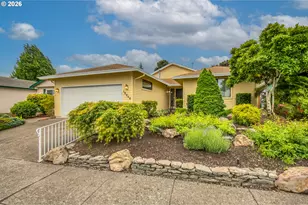 15646 NE Tillamook St, Portland, OR 97230 - Photo 1