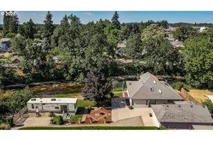 115 Willow St, Silverton, OR 97381 - Photo 1
