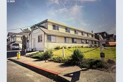 1022 N Prom, Seaside, OR 97138 - Photo 1