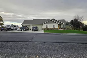 77195 Joyce Way, Echo, OR 97826 - Photo 1