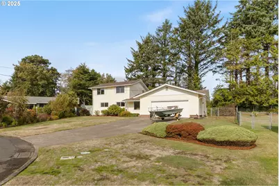 217 NE Chambers Ct, Newport, OR 97365 - Photo 1